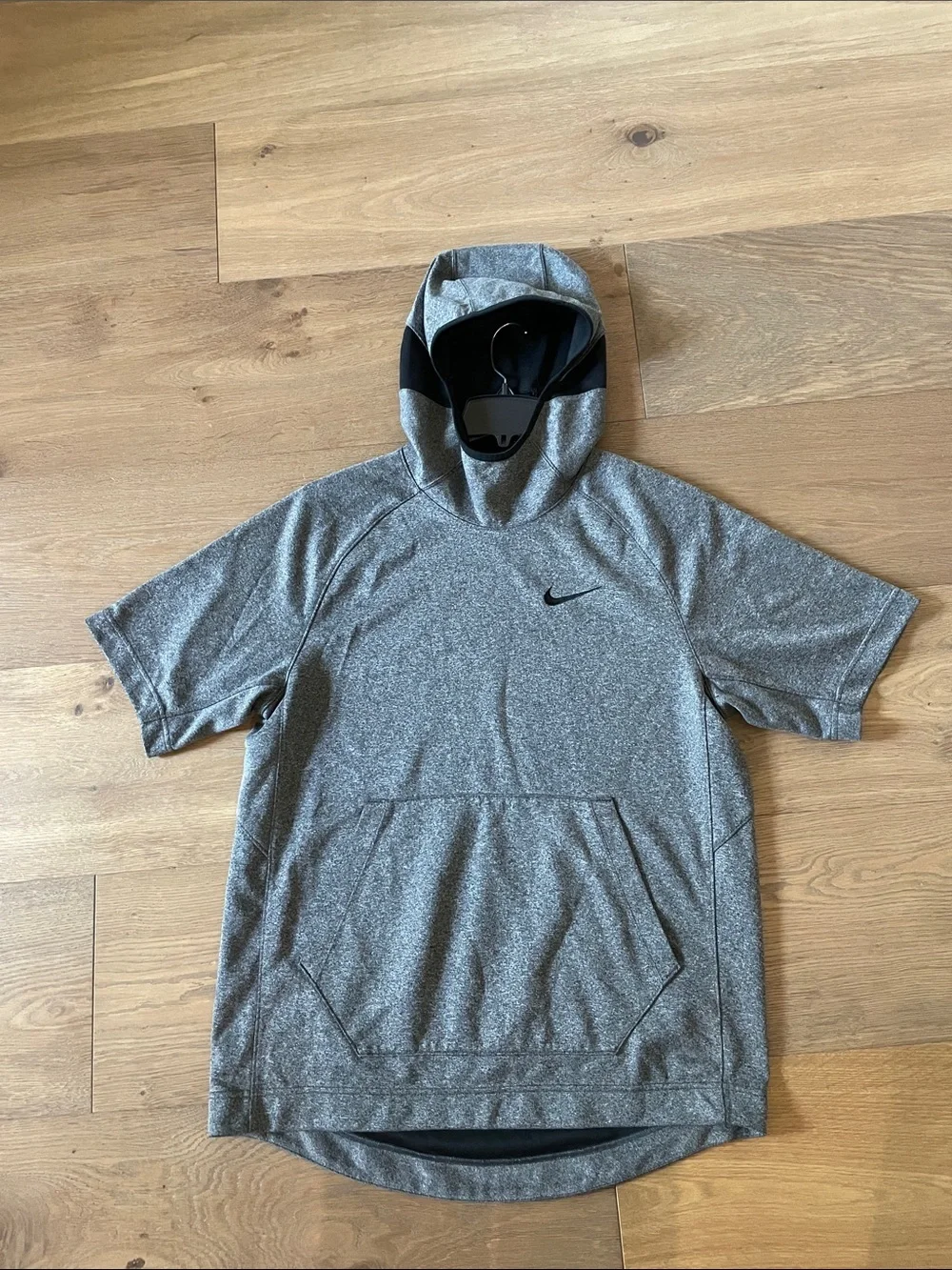 Nike Men's Dry Spotlight Basketball Dri Fit Short Sleeve Hoodie Size Large